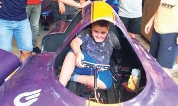 Depremzede Ahmet protez koluyla TEKNOFEST’e hazırlanıyor #adana