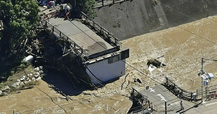 Japonya’da tayfun felaketi: 4 binden fazla yapı sular altında...