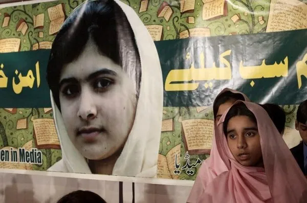 Malala Günü'nde binler toplandı