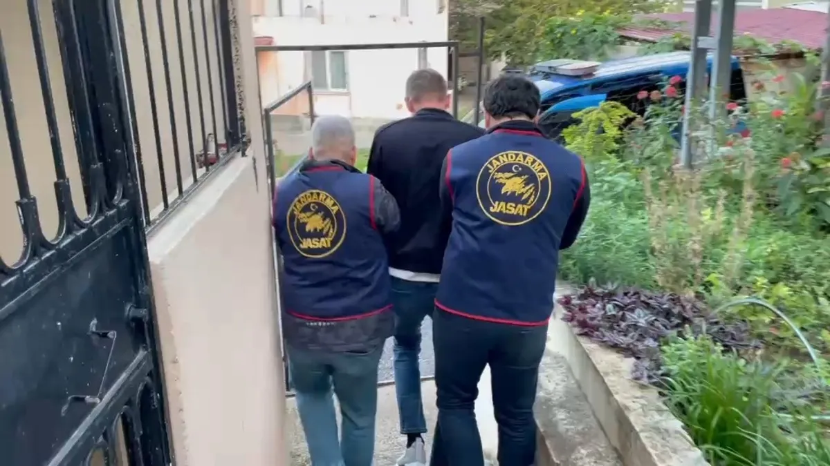 Nevşehir jandarmasından 10 ilde eş zamanlı operasyon