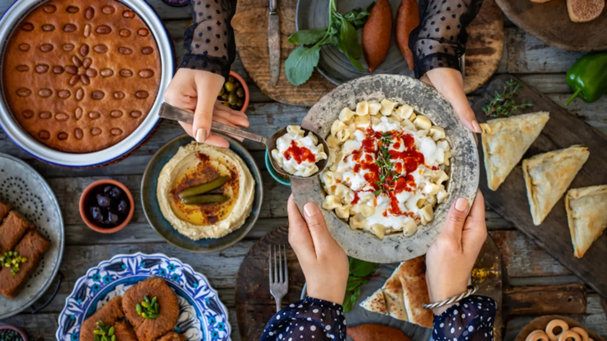 Kayseri sofrası iftara damga vuruyor! Pastırmadan yağ mantısına efsane lezzetler Kayseri sofrası iftara damga vuruyor! Pastırmadan yağ mantısına efsane lezzetler