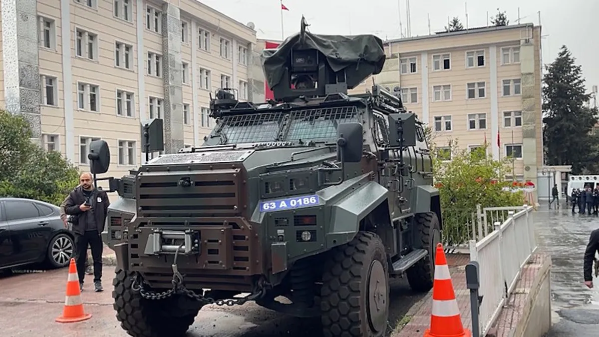 Şanlıurfa’da ‘zimmet’ operasyonu: 24 gözaltı! Şanlıurfa’da ‘zimmet’ operasyonu: 24 gözaltı!