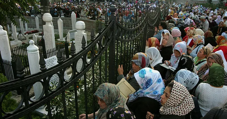 Oruç Baba türbesi ziyarete kapatıldı