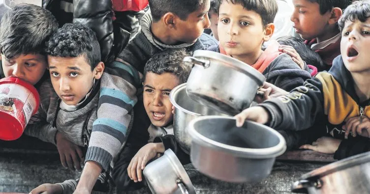 Gazze en çok da insanlığa aç