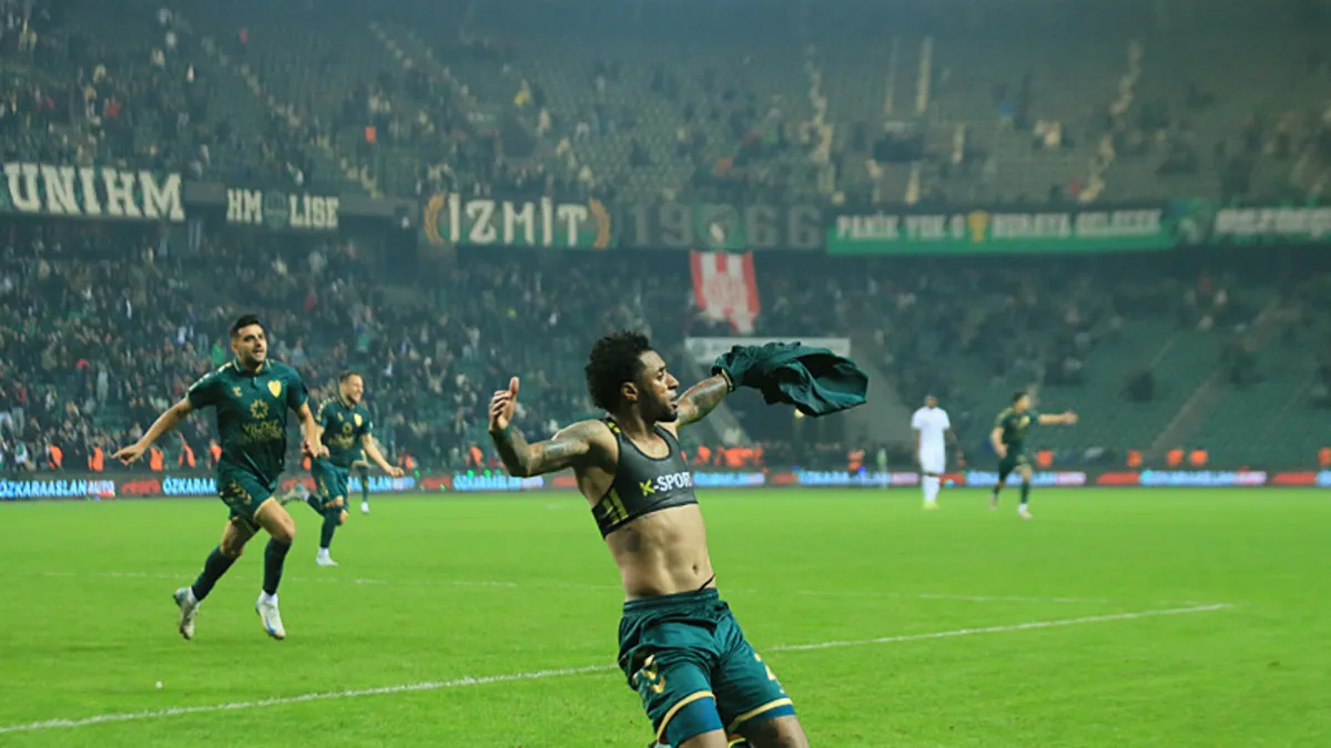 Kocaelispor evinde Fatih Karagümrük’ü 2 golle geçti Kocaelispor evinde Fatih Karagümrük’ü 2 golle geçti