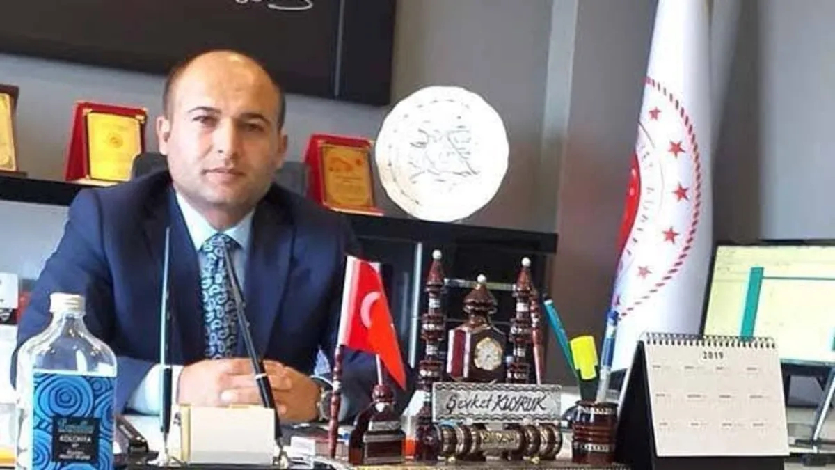 HSK logosu ve adalet terazisi görseli