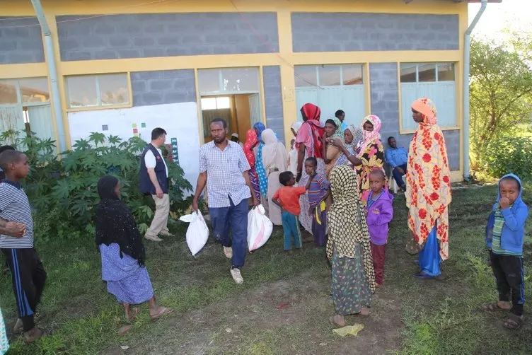 Etiyopyalı ve Somalili ailelere Türkiye’den yardım eli