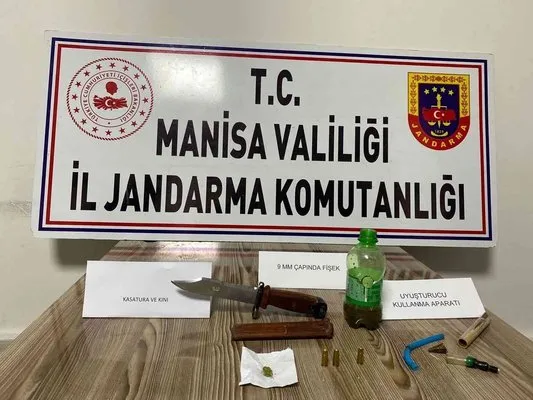 Manisa’da şüpheli araçtan uyuşturucu ve mermi çıktı