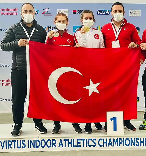 ozel-sporcu-fatma-damla-altin-avrupa-sampiyonu-oldu-1615533399845.jpg
