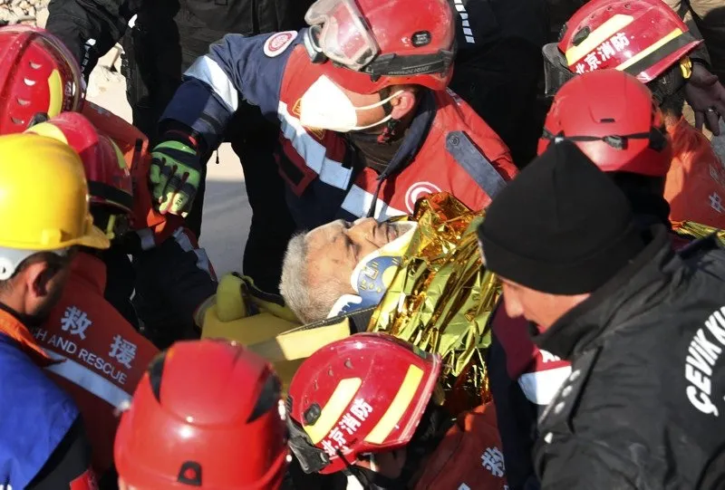Türkiye’nin en uzun gecesi 6 Şubat: 105 saniyede 53 bin canımız gitti!