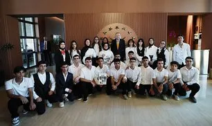 Başkan Erdoğan Ahlat'ta öğrencileri kabul etti! Gençlerle sohbet etti