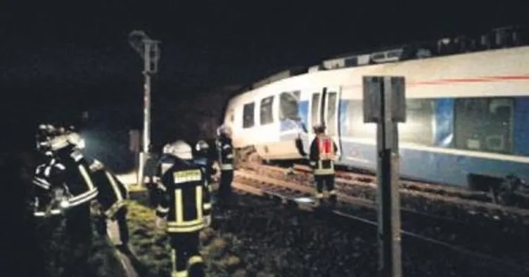 Almanya’da tren kazası: 50 yaralı