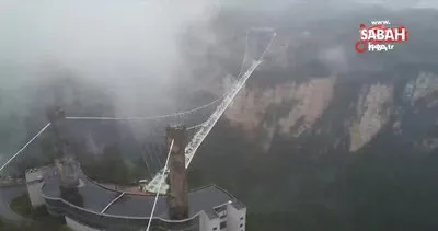 Dünyanın en yüksek cam köprüsünde Bungee Jumping keyfi başlıyor