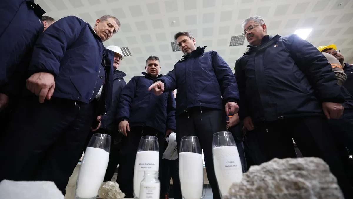 Dünya bor pazarının çoğuna hakim! Bakan Bayraktar dev yatırımı duyurdu