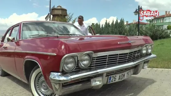 Sıfır araç fiyatına aldığı 1965 model klasik otomobiline gözü gibi bakıyor | Video