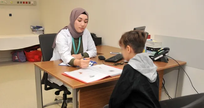 Konuşma bozukluğu terapiyle tedavi ediliyor