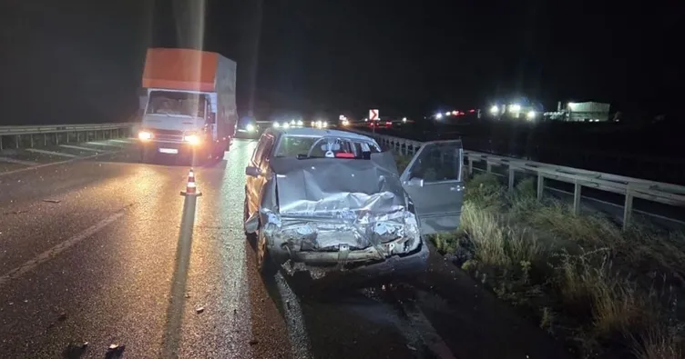 Delice’de otomobil TIR’a çarptı: 2 yaralı!