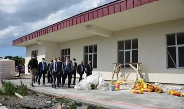 Vali Öner, Kafkas Arı konağı projesinde incelemelerde bulundu Vali Öner, Kafkas Arı konağı projesinde incelemelerde bulundu
