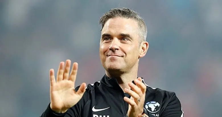 Dünya Kupası'nın açılış sahnesi İngiliz Robbie Williams’ın