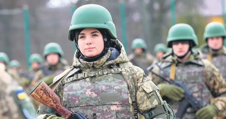 Kadınlara zorunlu askerlik artıyor