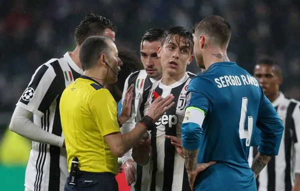 Cüneyt Çakır UEFA Şampiyonlar Ligi Juventus - Real Madrid maçına damga vurdu