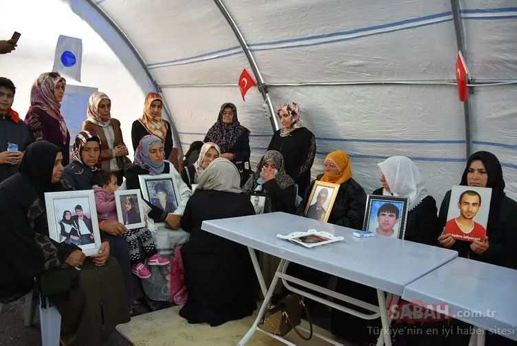 HDP önünde evlat nöbeti tutan ailelere bir destek de Trabzon’dan