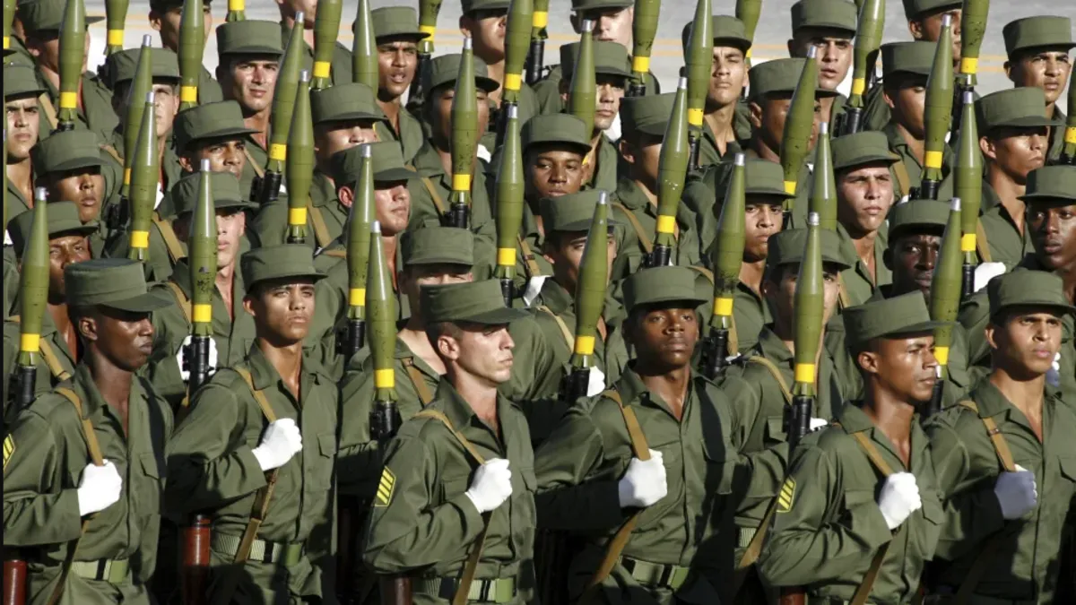 Maduro’yu neden Kübalı askerler koruyordu? Venezuela ordusu hakkında o gerçek ortaya çıktı! Maduro’yu neden Kübalı askerler koruyordu? Venezuela ordusu hakkında o gerçek ortaya çıktı!