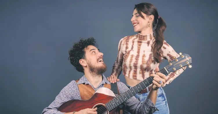 Evrencan Gündüz-Naz Özgülüş düeti