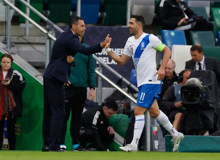 Anastasios Bakasetas fırtınası Yunanistan’da esmeye devam ediyor! Trabzonspor’un yıldızı Uluslar Ligi’ne damga vurdu…