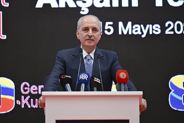 son-dakika-tbmm-baskani-numan-kurtulmustan-yeni-anayasa-aciklamasi-herkes-milletin-iradesine-saygi-duyacak-1716636379713.jpg SON DAKİKA | TBMM Başkanı Numan Kurtulmuş'tan Yeni Anayasa açıklaması: Herkes milletin iradesine saygı duyacak!
