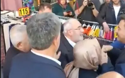 babacana-kendine-yazik-ettin-diyen-esnaf-sabaha-konustu-1683184856125.jpg Babacan’a ‘kendine yazık ettin’ diyen esnaf SABAH’a konuştu: HDP ile kol kola olması bizi kahretti