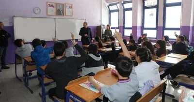 Vali Polat öğrencilerle buluştu, öğretmenlerin taleplerini dinledi #kars