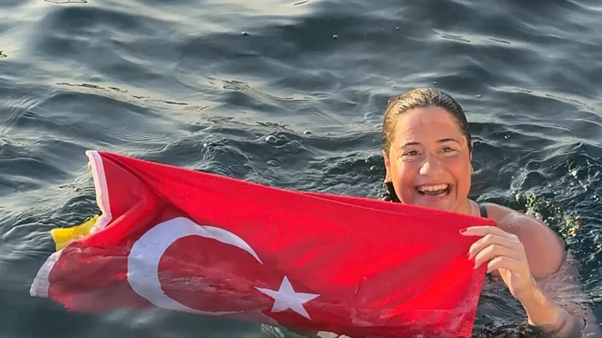 Aysu Türkoğlu, Tsugaru Kanalı'nı geçerek tarihe adını yazdırdı!