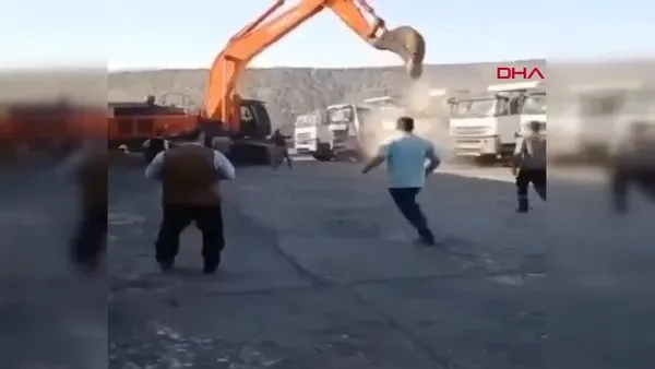 SON DAKİKA: Şırnak'ta iş makinesi dehşeti kamerada! Parasını alamayan kepçe operatörü kamyonları böyle paramparça etti
