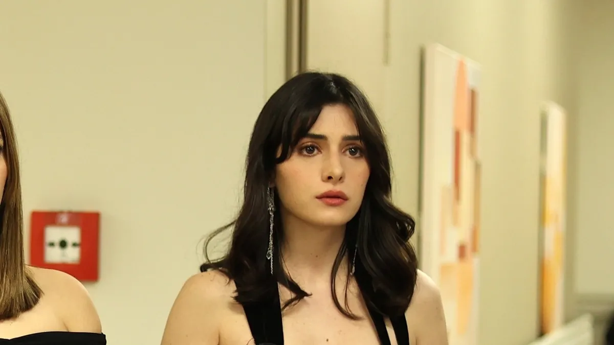 A.B.İ.’nin Melek’i Asude Kalebek yeni rolünü anlattı A.B.İ.’nin Melek’i Asude Kalebek yeni rolünü anlattı