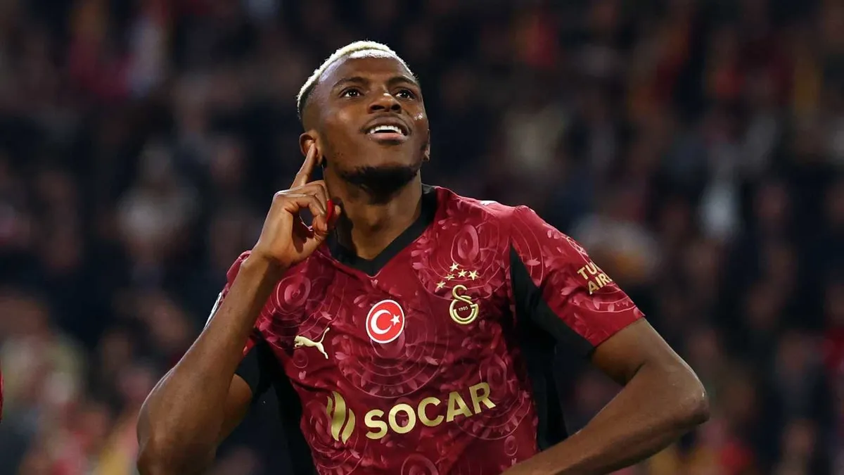 Victor Osimhen’in gözü Bafetimbi Gomis’te! Victor Osimhen’in gözü Bafetimbi Gomis’te!