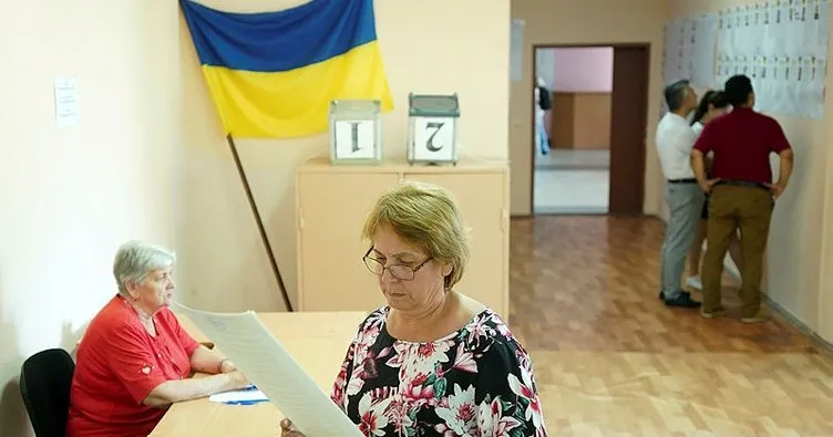 Ukrayna, parlamento seçimleri için sandık başında