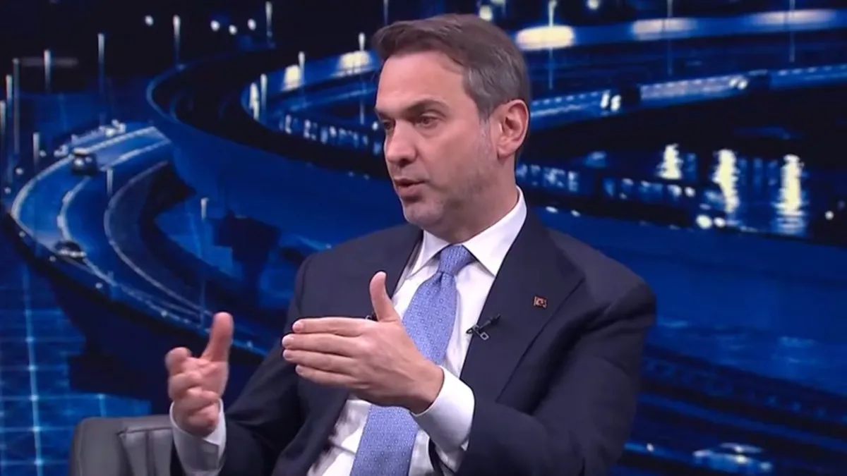 Bakan Bayraktar, A Para'da duyurdu: Karadeniz'de 6 yeni sondaj yapılacak