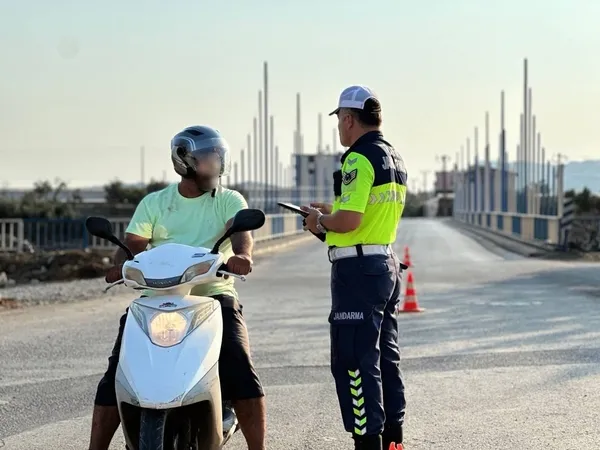 jandarmadan-motosiklete-siki-denetim-1787146752319.jpg