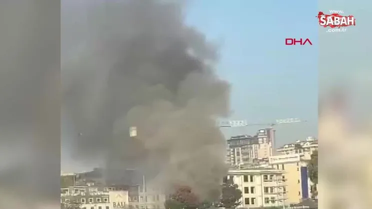 İstanbul Beşiktaş'ta üniversite bahçesindeki inşatta yangın: