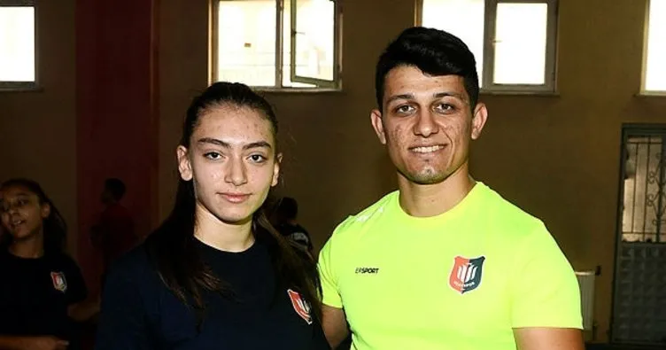 Kendisini savunmak için başladığı karatede Türkiye ikincisi oldu
