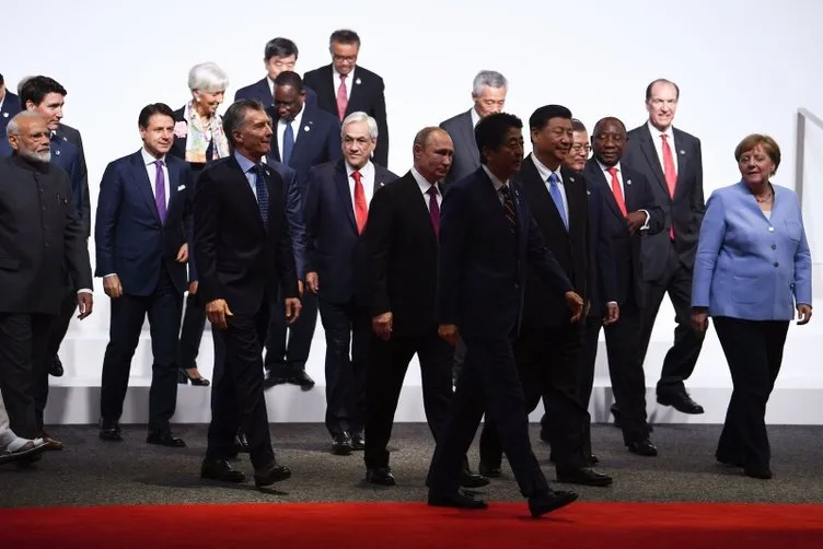 Başkan Erdoğan'ın da katıldığı G-20 aile fotoğrafı ile başladı