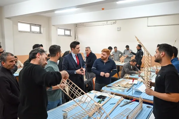 bilim-ve-havacilikta-yeni-nesil-hamle-nusaybinde-model-ucak-kursu-1766683186334.jpg