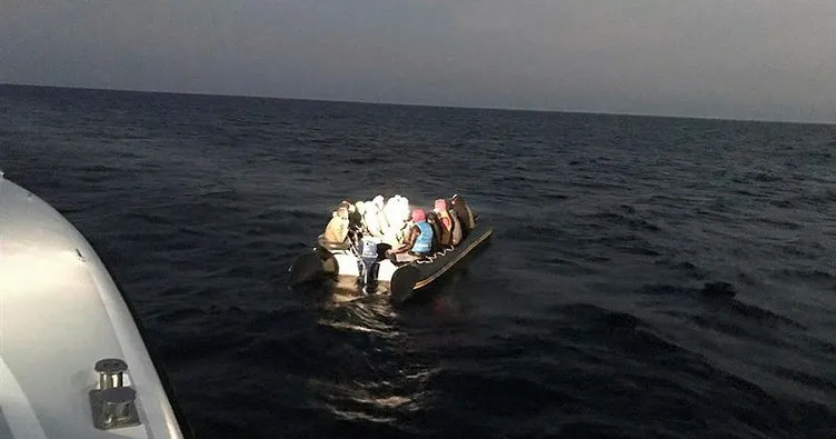 Çanakkale’de Türk kara sularına itilen 34 yabancı uyruklu kurtarıldı