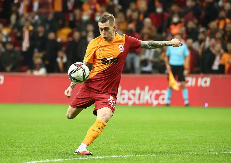 Son dakika: Galatasaray ilk yarıda şoka uğradı Denizlispor tarihe geçti! Abdülkadir Sünger maça damga vurdu…