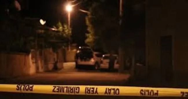 Kız arkadaşını öldürüp intihar etti