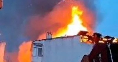 Ortaköy’de ahşap bina alev alev yandı!