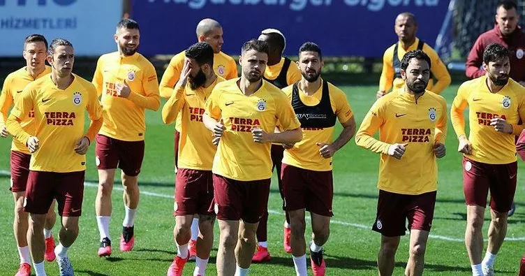 Galatasaraylı futbolculardan koronavirüs yardımı
