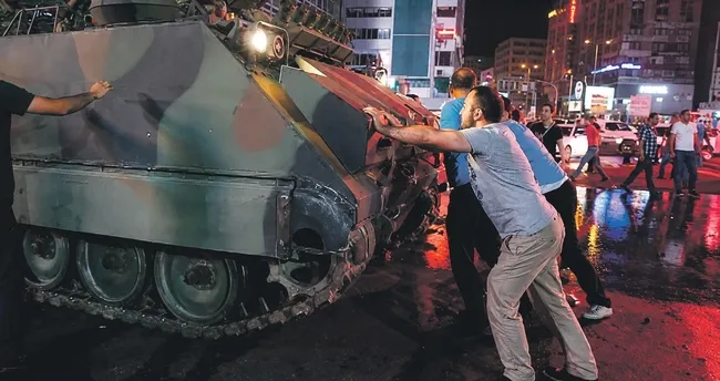 Canlarını verdiler geçit vermediler