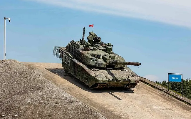 Altay tankı TSK envanterine girdi! Savunma Sanayi Başkanı Haluk Görgün: Altay bir mühendislik harikası!